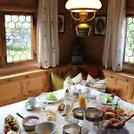 Haus Lucas Tschofen 3* 사슈른