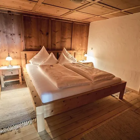 Haus Lucas Tschofen Panzió