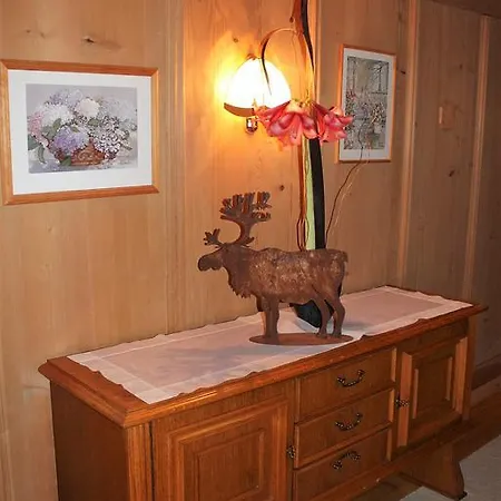 豪斯卢卡斯楚芬酒店 加舒恩