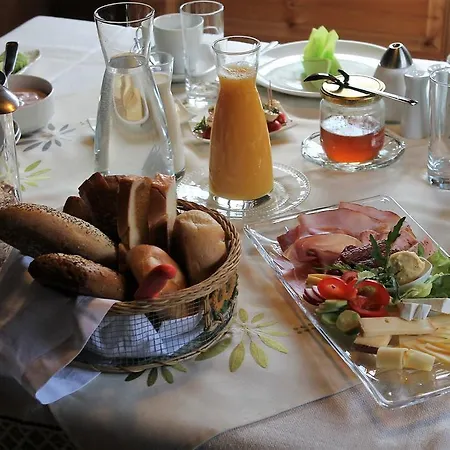 豪斯卢卡斯楚芬酒店 住宿加早餐酒店