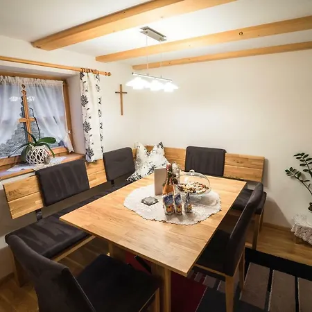 Haus Lucas Tschofen Apartamento *
