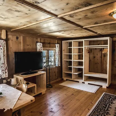 Haus Lucas Tschofen Alojamento de Acomodação e Pequeno-almoço 3*