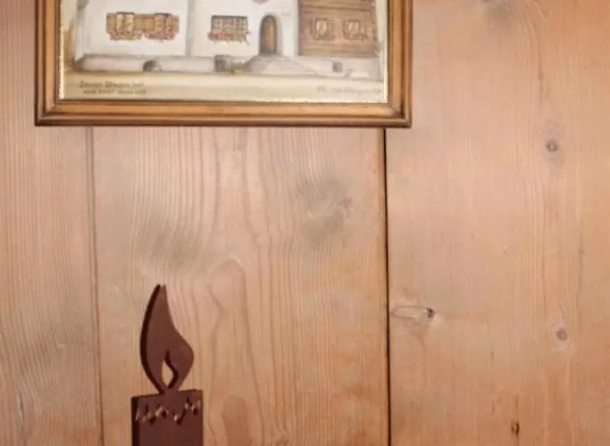 Bed & Breakfast Haus Lucas Tschofen 3*