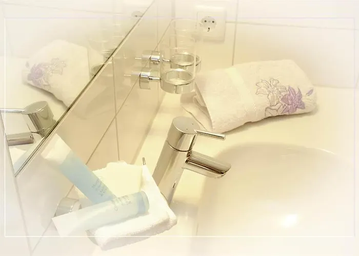 Bed & Breakfast Haus Lucas Tschofen 3*